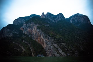 三峡大坝在哪？湖北省宜昌市三斗坪镇详细位置与交通指南，轻松找到世界级工程