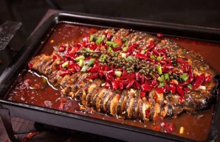 诸葛烤鱼：揭秘千年美味秘方，在家也能轻松复刻焦香鲜嫩