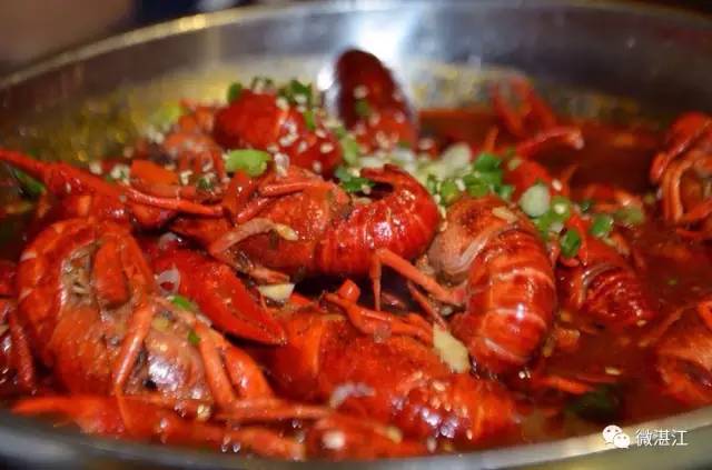 长沙小吃全攻略:从臭豆腐米粉到口味虾糖油粑粑,带你吃遍地道烟火味 长沙小吃全攻略:从臭豆腐米粉到口味虾糖油粑粑,带你吃遍地道烟火味