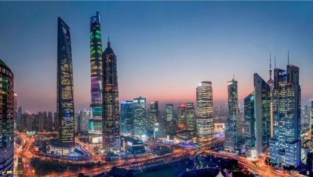 世界第二高楼上海中心大厦:揭秘632米螺旋奇迹如何征服天际 世界第二高楼上海中心大厦:揭秘632米螺旋奇迹如何征服天际