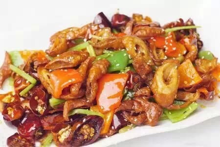 干煸肥肠：正宗川菜秘方，外酥里嫩轻松享，告别口感失望