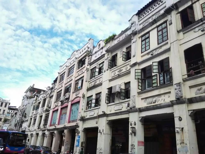 东门老街旅游攻略:探索岭南骑楼建筑与地道美食,体验城市记忆与文化传承 东门老街旅游攻略:探索岭南骑楼建筑与地道美食,体验城市记忆与文化传承