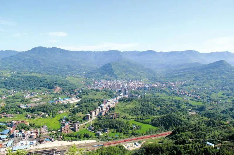 四川省达州市:探索这座川东北交通枢纽的地理、经济与旅游全貌 四川省达州市:探索这座川东北交通枢纽的地理、经济与旅游全貌