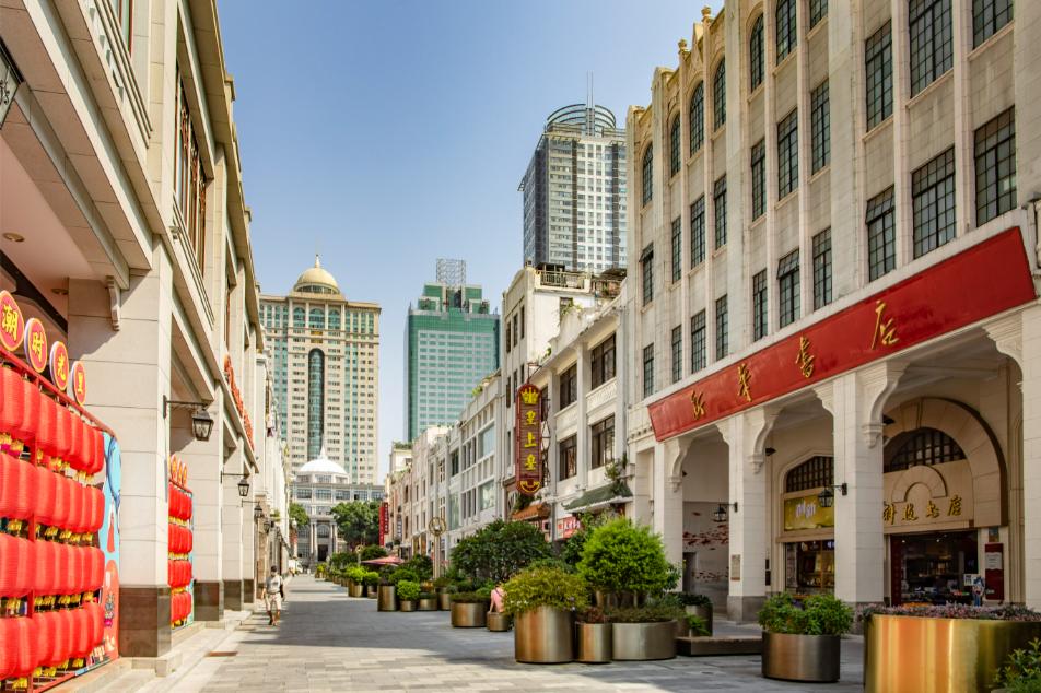 广州中山四路深度游览攻略:穿越百年骑楼品味历史建筑与地道美食 广州中山四路深度游览攻略:穿越百年骑楼品味历史建筑与地道美食